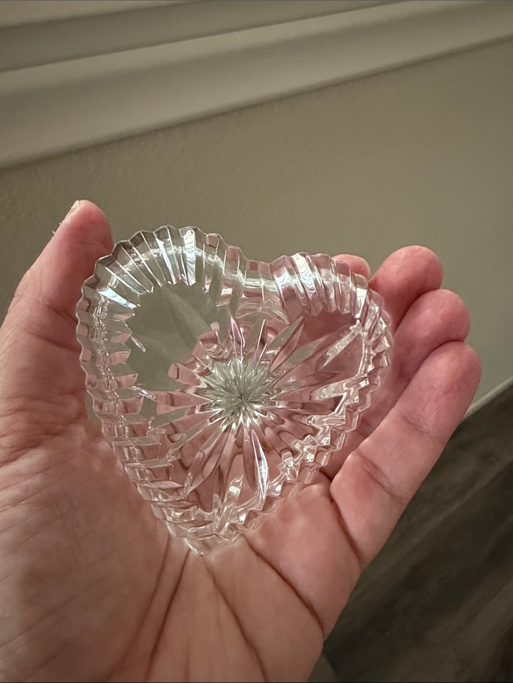 Waterford Crystal Heart Shaped Ring Holder - Picture 3 of 4